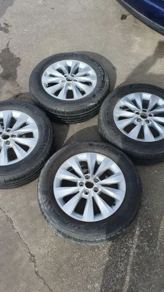 Volkswagen Touran 2016