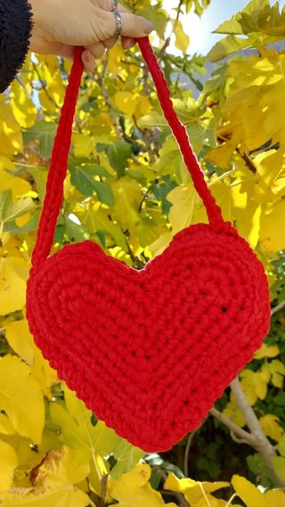 Bolso Corazón Rojo Hecho a Mano