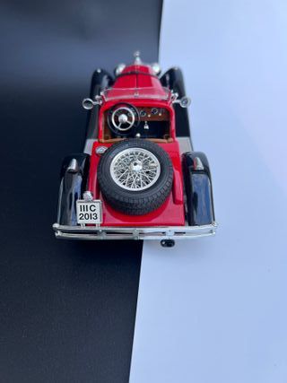 Mercedes Benz SSK 1/18 Burago