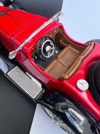 Mercedes Benz SSK 1/18 Burago