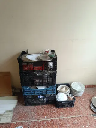 Vajillas y vasos varios