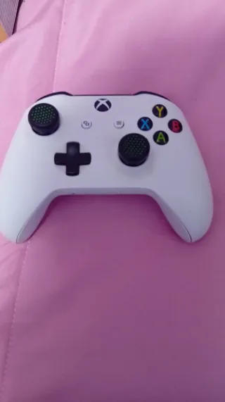 Consola Xbox One S 1TB + Juegos