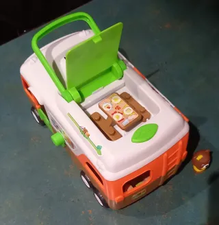 Autocaravana de juguete para bebés