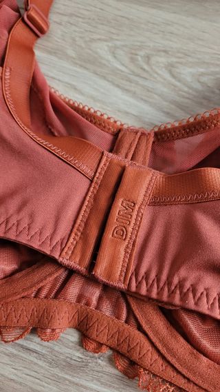 Sujetador Dim 90D encaje naranja sin etiquetas