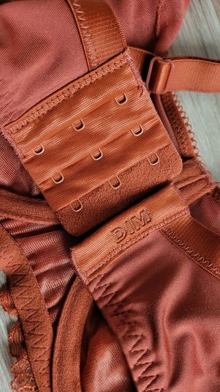 Sujetador Dim 90D encaje naranja sin etiquetas