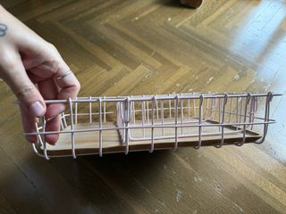 Organizador de escritorio de corcho y metal