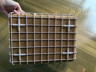 Organizador de escritorio de corcho y metal