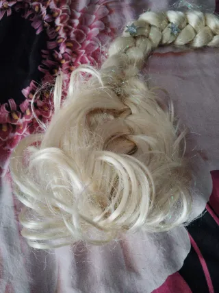 Peluca Elsa Frozen rubia trenzada con adornos