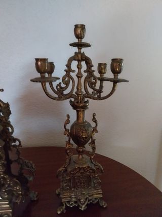 Reloj y Candelabros Bronce