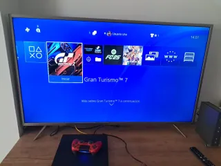 PS4 Slim 500GB + 3 Juegos