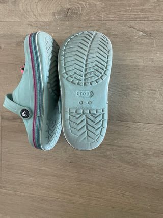 Crocs Talla 30/31 (13 USA) con Jibbitz
