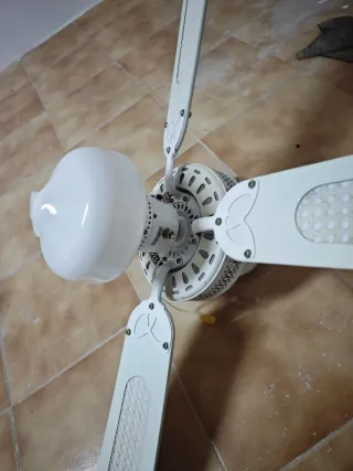 Lámpara Ventilador de Techo Blanco