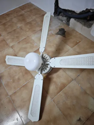 Lámpara Ventilador de Techo Blanco