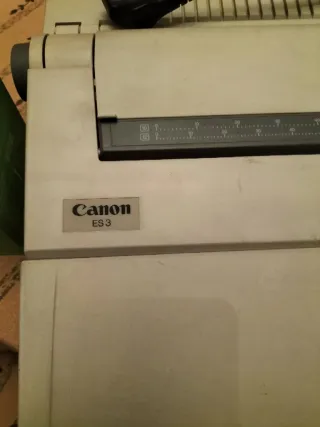 Máquina de escribir Canon ES3