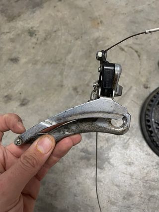 Manillar, bielas y desviador delante  bici montaña