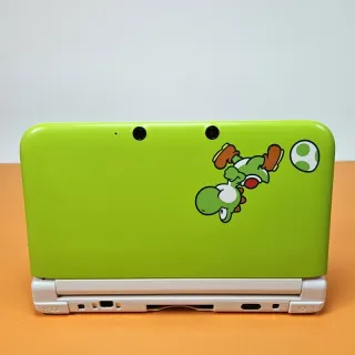 Nintendo 3DS XL Yoshi Special Edition