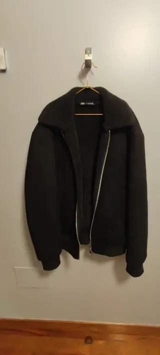 Cazadora Zara borreguito negra hombre
