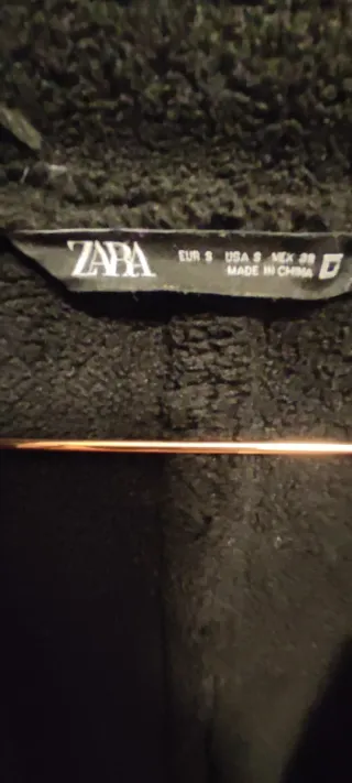 Cazadora Zara borreguito negra hombre