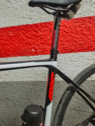 Bicicleta Scott de carretera carbono