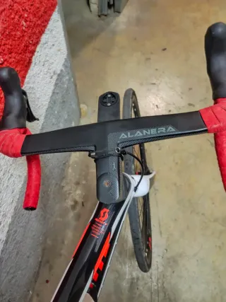 Bicicleta Scott de carretera carbono