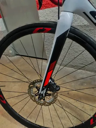 Bicicleta Scott de carretera carbono