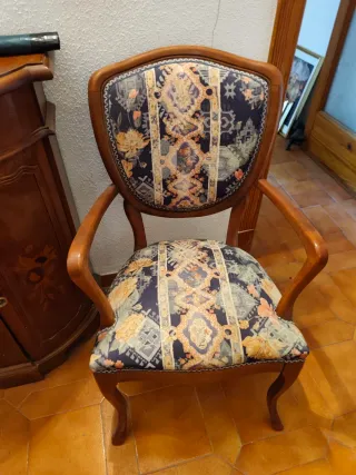 2 Sillas Madera Tapizadas