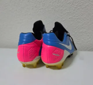 Botas de fútbol Nike CTR360