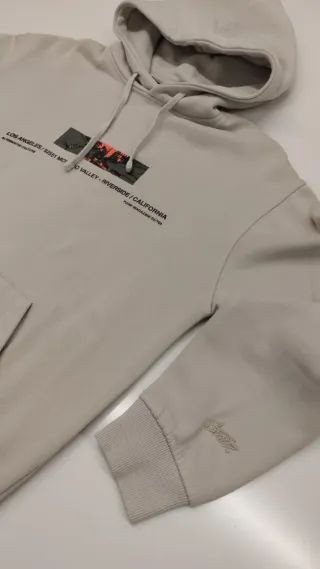 Sudadera Pull&Bear Beige con Estampado