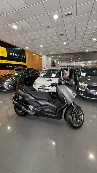 Yamaha Xmax 300 2024