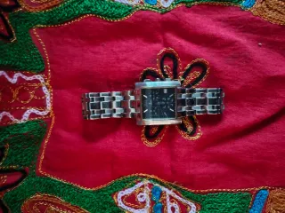 Reloj Viceroy Cuadrado Negro y Plateado