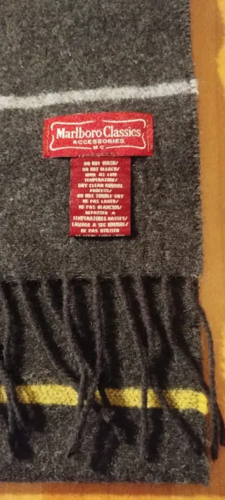 Sciarpa Marlboro Classics anni '90