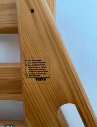 Cama semialta de madera FLEXA escalera inclinada