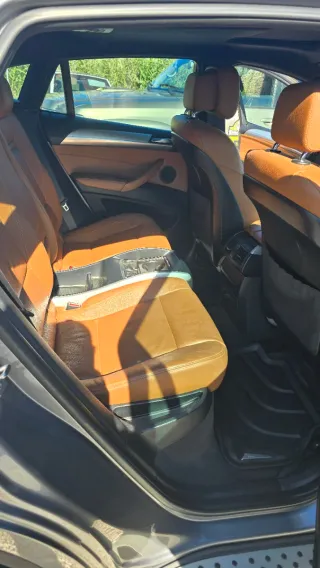BMW X6 2011