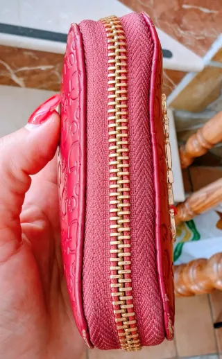 Monedero Guess Rojo Granate