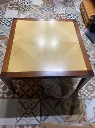 Mesa de centro de comedor de madera