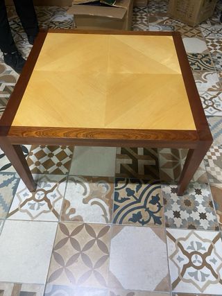 Mesa de centro de comedor de madera