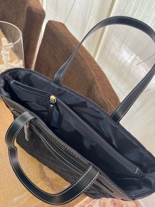 Bolso Tommy Hilfiger Negro Acolchado