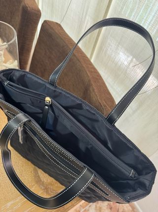 Bolso Tommy Hilfiger Negro Acolchado