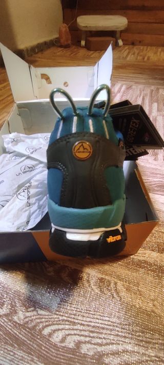 Zapatillas La Sportiva Mujer Talla 41,5 A estrenar