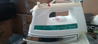 Ferro da stiro Rowenta Professional Inox