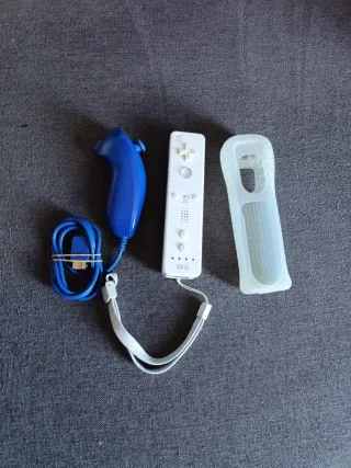 Mando wii +  Nunchuk + funda mando