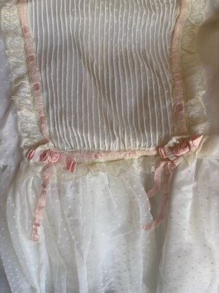 Vestido de Comunión Blanco con Detalles Rosas