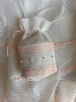 Vestido de Comunión Blanco con Detalles Rosas