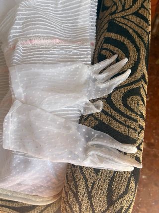 Vestido de Comunión Blanco con Detalles Rosas