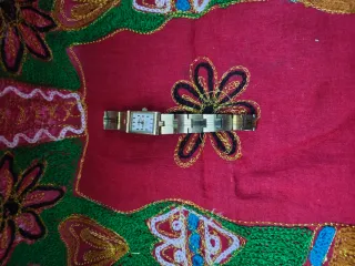 Reloj chapado en oro