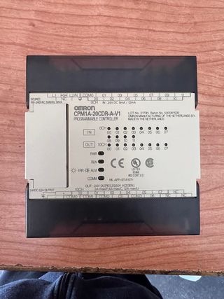 Controlador PLC Omron CPM1A-20CDR-A-V1