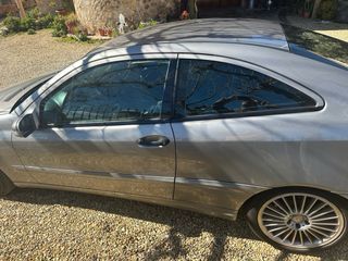 Mercedes-Benz Clase C 2004