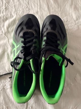 Zapatillas Atletismo Asics Verdes y Negras