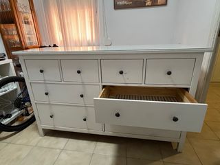 Cómoda 8 cajones con tapa de cristal