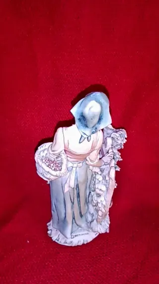 Scultura in porcellana Firenze Sculture D Arte SOLO OGGI